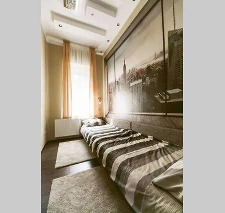 A_or_ B_luxflat_2br_2ba_vaci Street Budapeste
